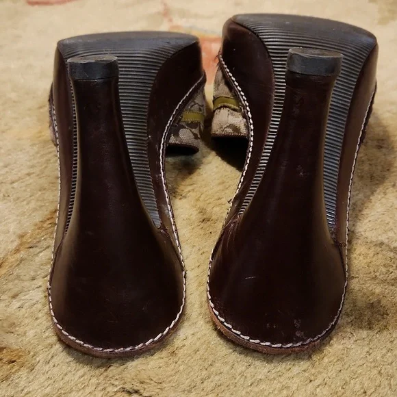 COACH Katalina, brown leather sandal, size 7. - Picture 5 of 11